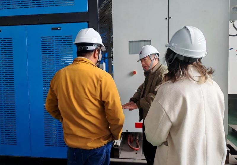 Professional Training On Site Practical Operation Standard Process Teaching
